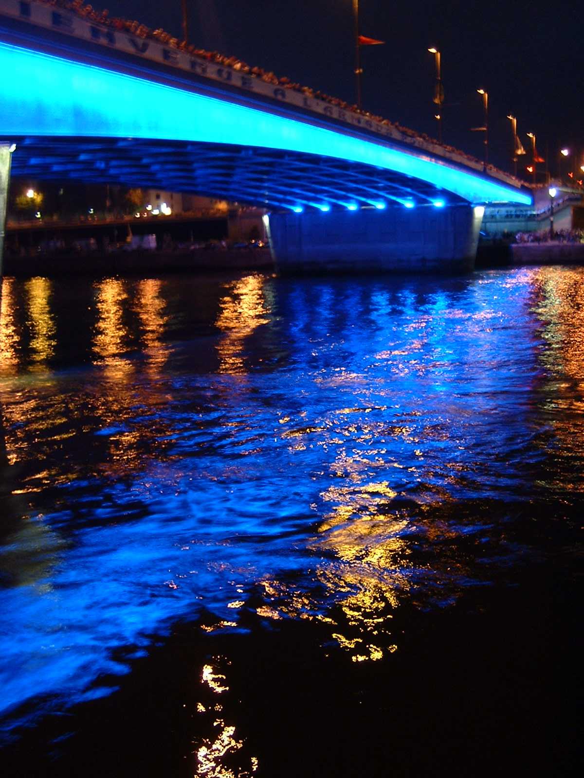 rouen_blue_pont_nuit.jpg